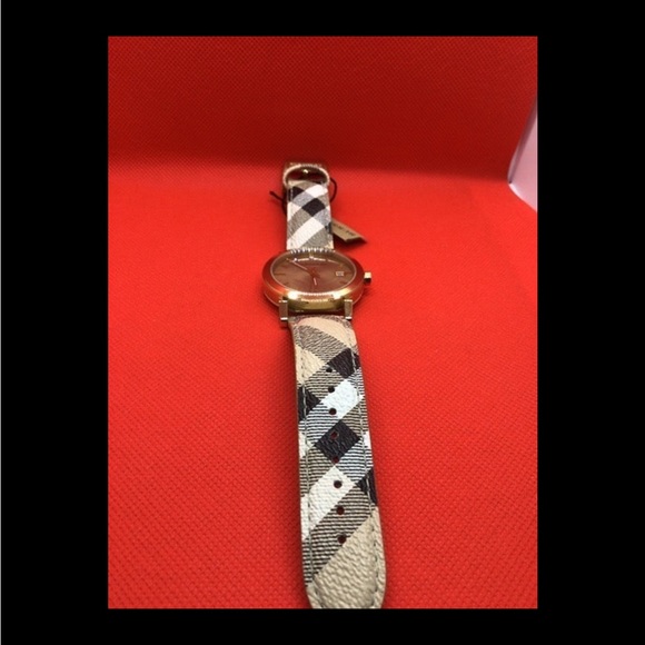 BURBERRY,  UNISEX, Gold City Exaggerated Check Watch BU9026 - Picture 10 of 13